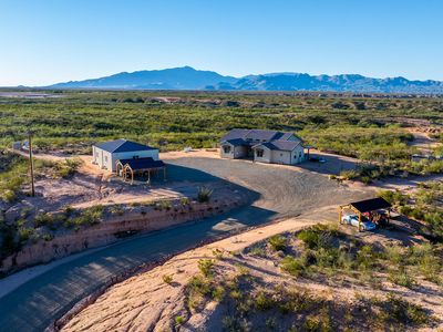 1121 N Apache Ridge Rd