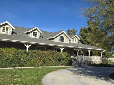 36300 Sierra Hwy