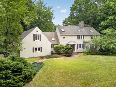 Property at 62 Hearthside Circle, Bedford, NH