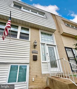4221 Fairdale Rd