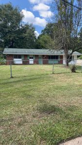 2331 Lois Ave