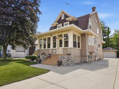 317 S East St
