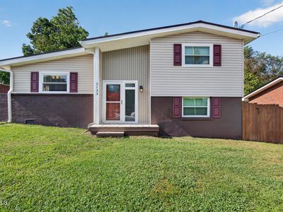 2133 Westfield St