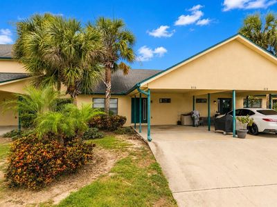 616 Yardarm Dr #8