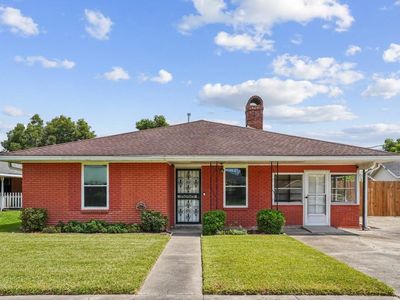 122 Iota St