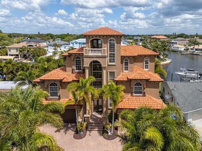 507 Driftwood Dr E