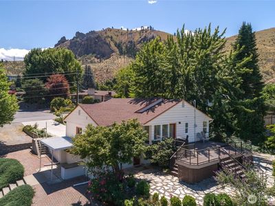 1310 Red Apple Road