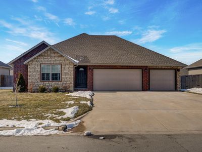 675 N Maplewood Hills