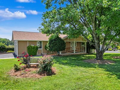 1682 Brookview Dr