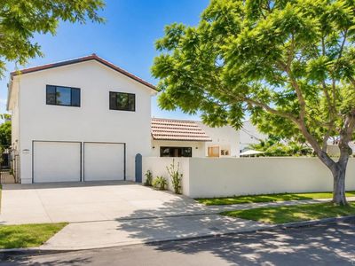 351 G Ave