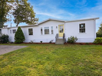 6 Emerald Pl