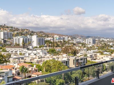 838 N Doheny Dr APT 1204