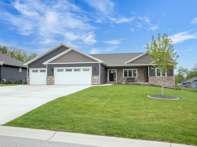 2128 Clover Field Dr