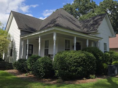 133 Bell St