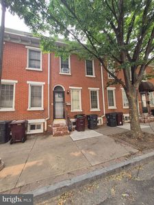1218 N Walnut St