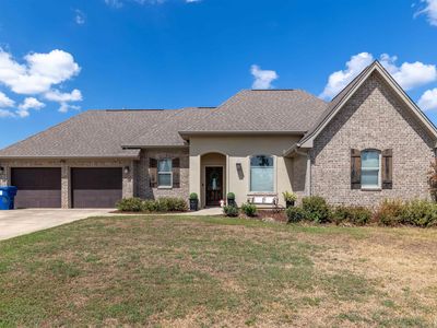 124 Labrador Ln