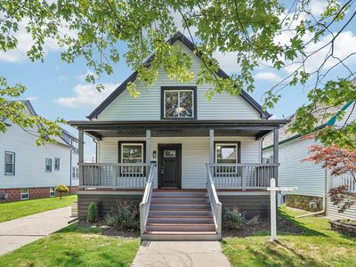 1137 Elm St