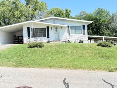 2305 Woodruff Ave
