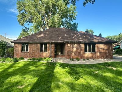 Property at 716 E Saint Andrews Cir, North Sioux City, SD