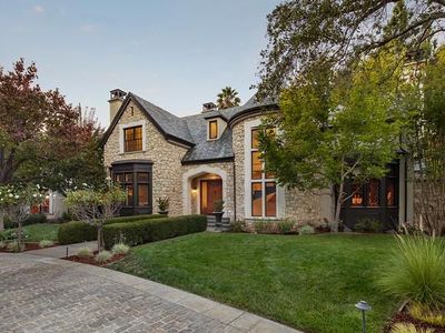 2 Carolina Ln