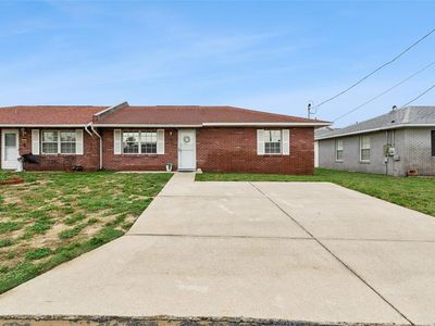 1433 Thousand Roses Ave W
