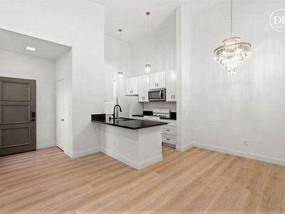 10511 Lakeside Dr S Unit H
