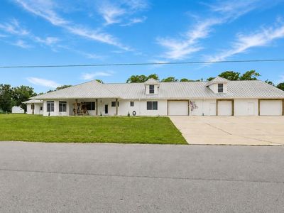 837 LILY STREET