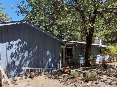 44 Maple St