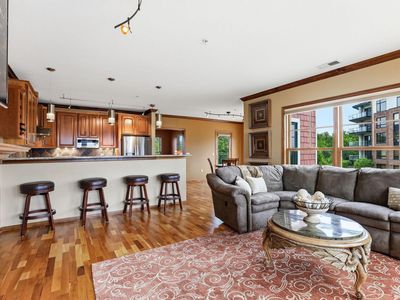4100 Spring St APT 201