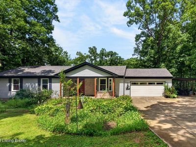 Property at 1811 Foxboro Rd, La Grange, KY