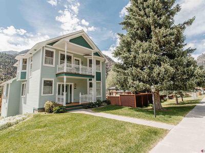 320 4th Street