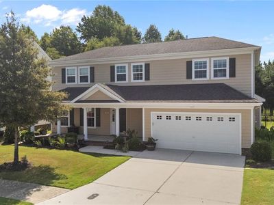 Property at 5062 Kings Grant Cir, Suffolk, VA