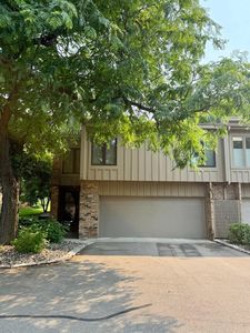 5725 Duncan Ln