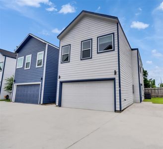 855 S Victory Dr #C