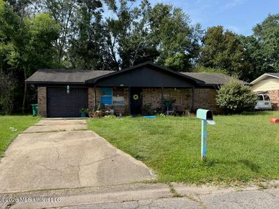1009 Shirley Dr