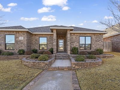 4411 Heritage Oaks Dr