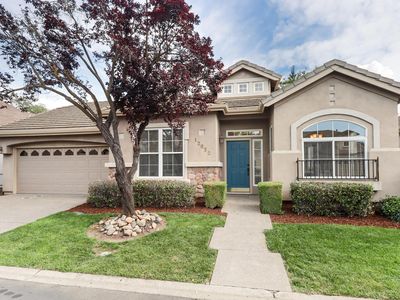 12032 Gold Pointe Ln