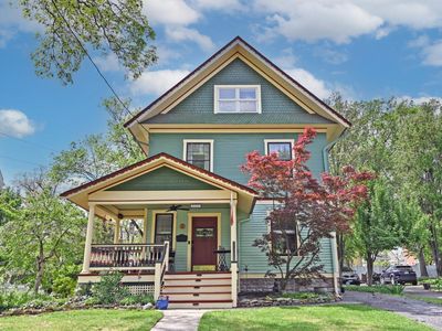 2263 Monroe Ave