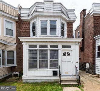 112 E 25th St