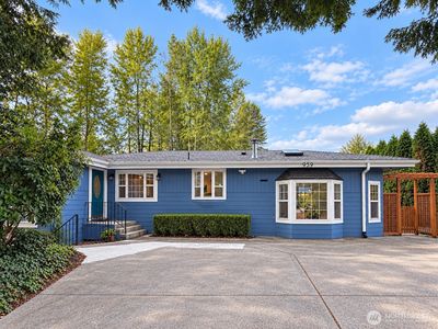 959 Hoquiam Ave NE