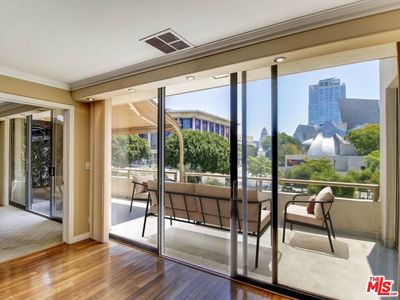 121 S Hope St APT 433