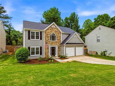 1015 Hidden Pond Ln