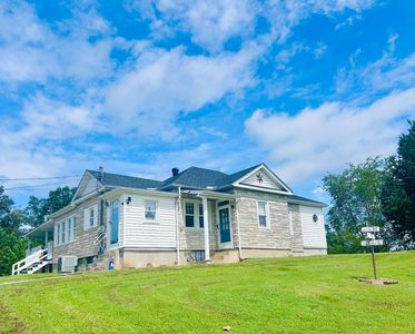 463 McGuire Ave