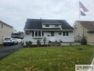 Property at 7 W James Pl, Iselin, NJ
