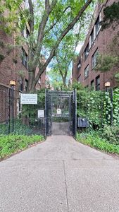 5455 S Ingleside Ave APT 1E