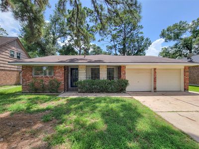 7426 Navasota St