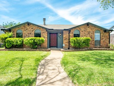 1917 Vine Dr
