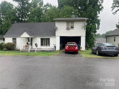 1719 E Cloaninger Ave