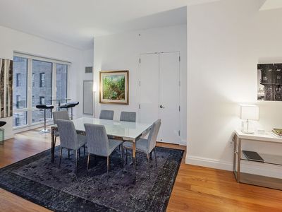 33 W 56th St APT 8E