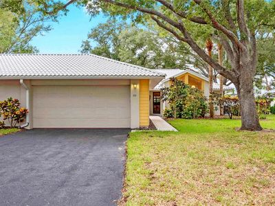 231 Southampton Ln
